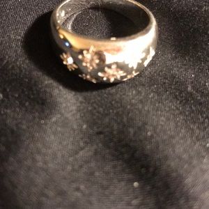 Women’s solid silver flower petal  dome ring